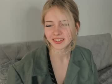 girl
        barbaragreene cam image #167486