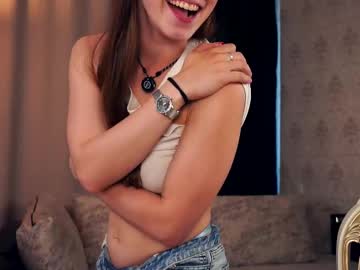 girl
        georginacroke cam image #261565
