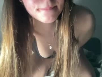 girl
        minikirrra cam image #153128