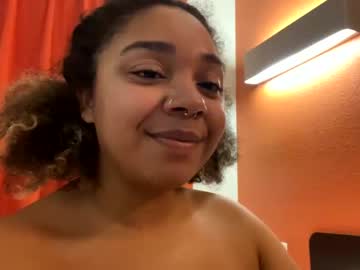 girl Free Amateur Milf Sex Cam with erickavee21