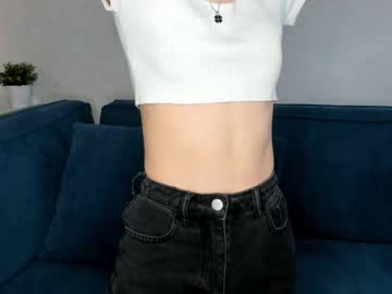 girl
        mistyowens cam image #41785
