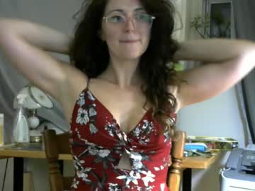 girl
        justberealmystic cam image #113161