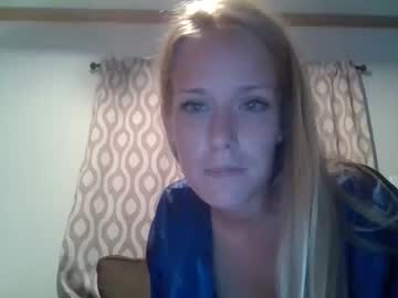 girl
        brittx00x cam image #107271