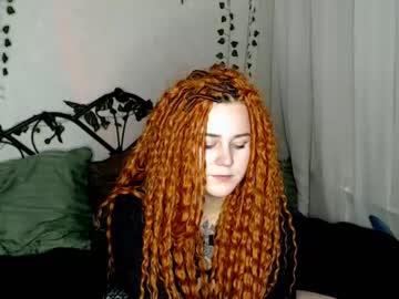 girl
        alicewinchesterr cam image #215377