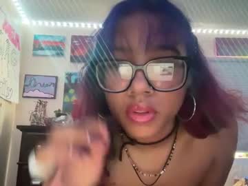 girl Free Amateur Milf Sex Cam with melanierosee222