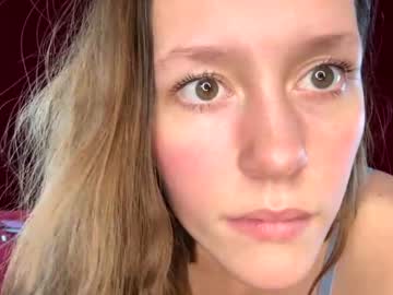 girl
        aray218 cam image #157974