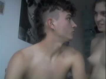 couple
        hanuki69 cam image #49883