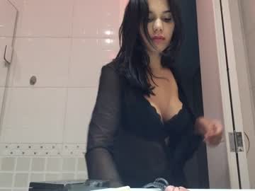 girl
        yourbonie cam image #68389