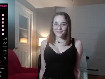 girl
        petite_erika cam image #61113