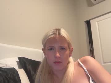 girl
        cassiemaee cam image #265930