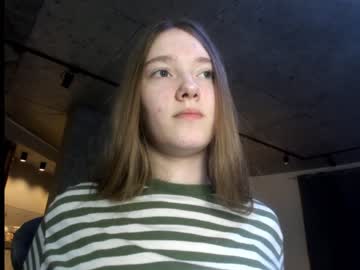 girl
        mysat cam image #23123