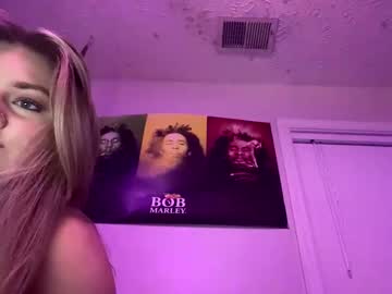 girl
        amberlicioussss cam image #239397