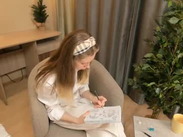 girl
        cathryndewell cam image #260684