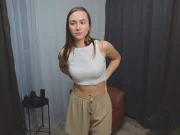 girl
        noreenhickory cam image #170616