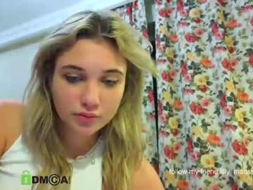 girl
        miaa_kkk cam image #127892