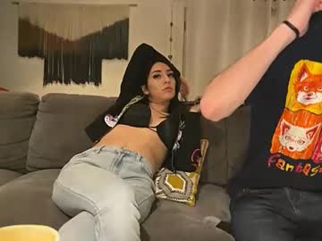 couple
        makeithott cam image #246057