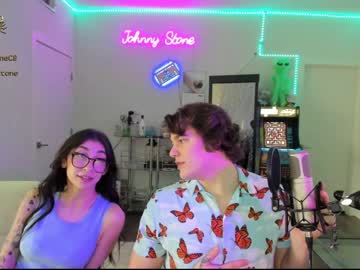 couple
        thejohnnystone cam image #73270