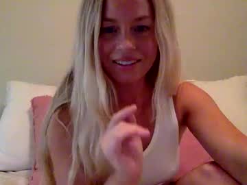 girl
        centerfoldpaige cam image #194621