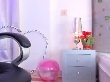 girl Free Amateur Milf Sex Cam with luisa_cameron