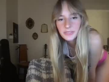 girl
        sugahbunny cam image #21046