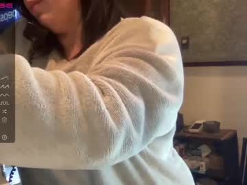 girl
        lonelylover2021 cam image #42569