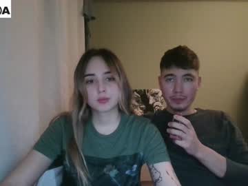 couple
        bananass_friends cam image #151488