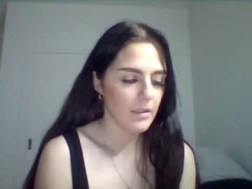 girl
        ariachasee cam image #62088