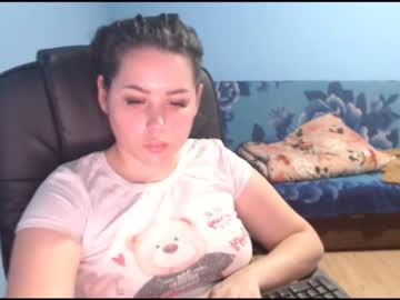 girl Free Amateur Milf Sex Cam with prettyjulliette