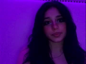 girl
        camirxsee cam image #168250