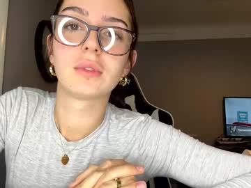 girl
        chloebelle69 cam image #219736