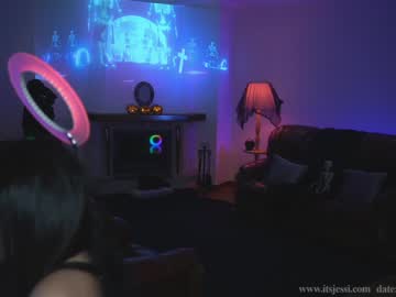 girl
        its_jessi cam image #9642