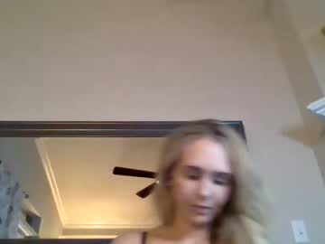 girl
        sarahfoxe cam image #124066