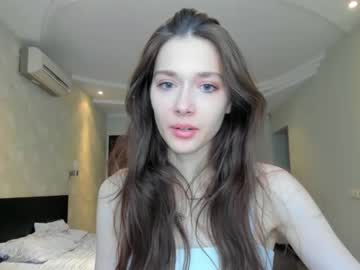 girl
        willa_williams cam image #18307