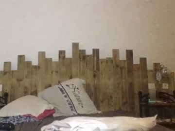couple
        adrien_xx cam image #171820