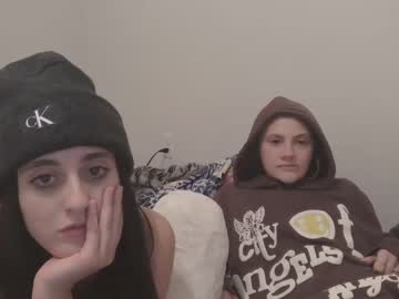 girl
        chloexbennett cam image #130768