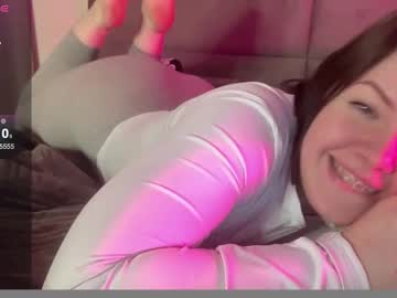 girl
        rachelklark cam image #213814