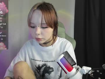 girl Free Amateur Milf Sex Cam with gummi_heart