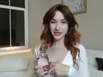 girl
        milkywhiiite cam image #12514
