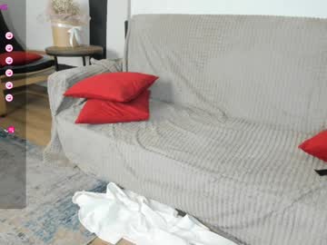 girl
        mary_kruz cam image #219631