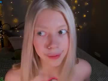 girl
        simonagerry cam image #43343