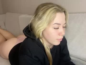 girl Free Amateur Milf Sex Cam with ember_bunny