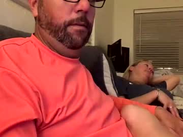 couple Free Amateur Milf Sex Cam with meandmywife0215