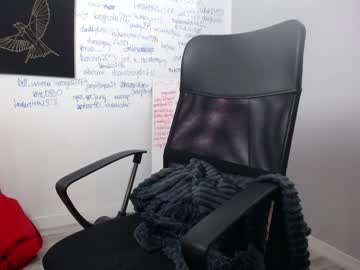girl
        yourcrazyneightbor cam image #13073