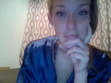 girl
        brittx00x cam image #107280