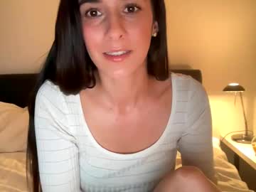 girl
        la_belle_francaise cam image #258032
