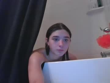 girl
        rawbay cam image #124278