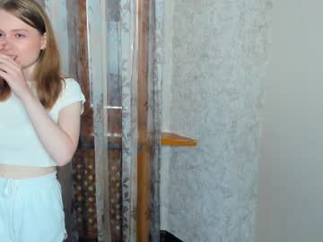 girl
        meand_you cam image #108247