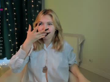 girl
        bettypatri cam image #103947
