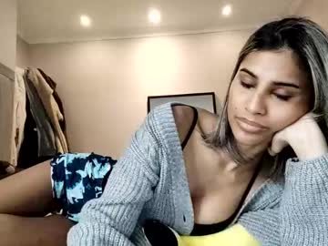 girl
        aniishaa cam image #236697