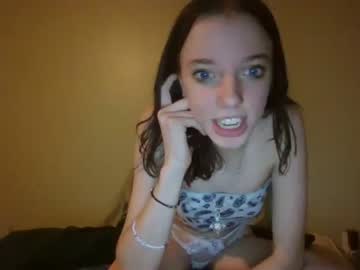 girl
        h0rnyhazel cam image #154653